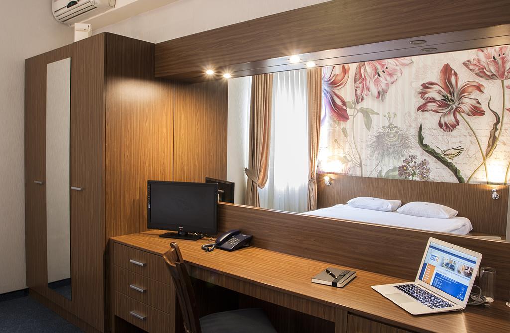 Diter Family Hotel 3*